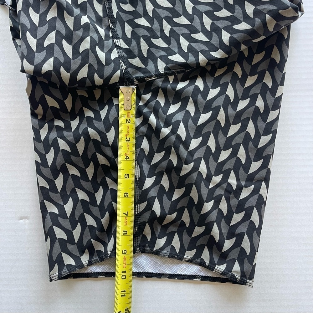 Quick Silver Waterman Collection Men's Black and Gray Swim Shorts Size 34 - Picture 10 of 11